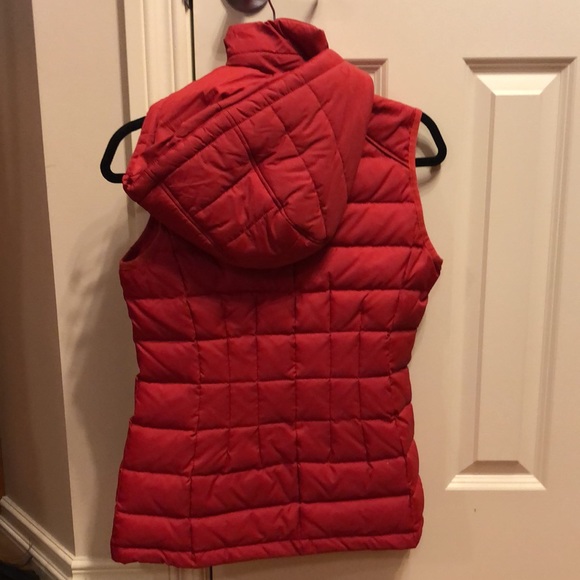 Michael Kors Puffer Vest - Picture 2 of 2